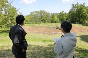 小牧野遺跡視察画像